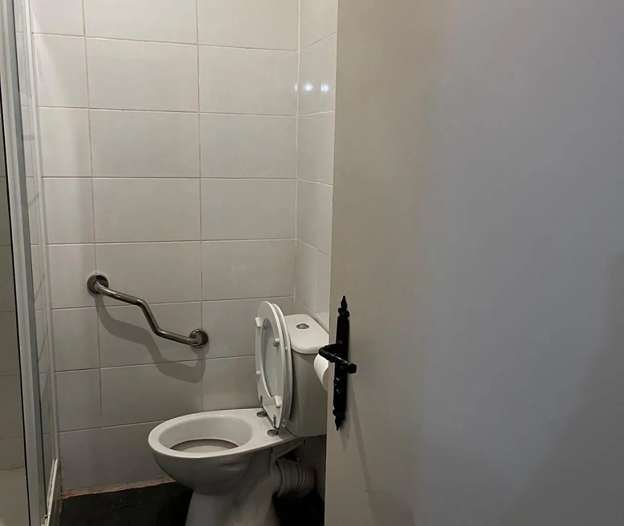 Chez Mia אכסניה פריז
